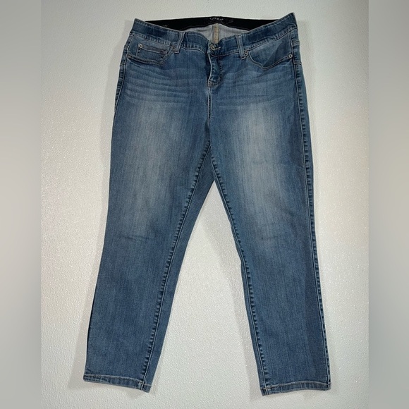 Torrid Bombshell Skinny Premium Stretch High-Rise Crop Jeans Size 18 - Picture 2 of 10